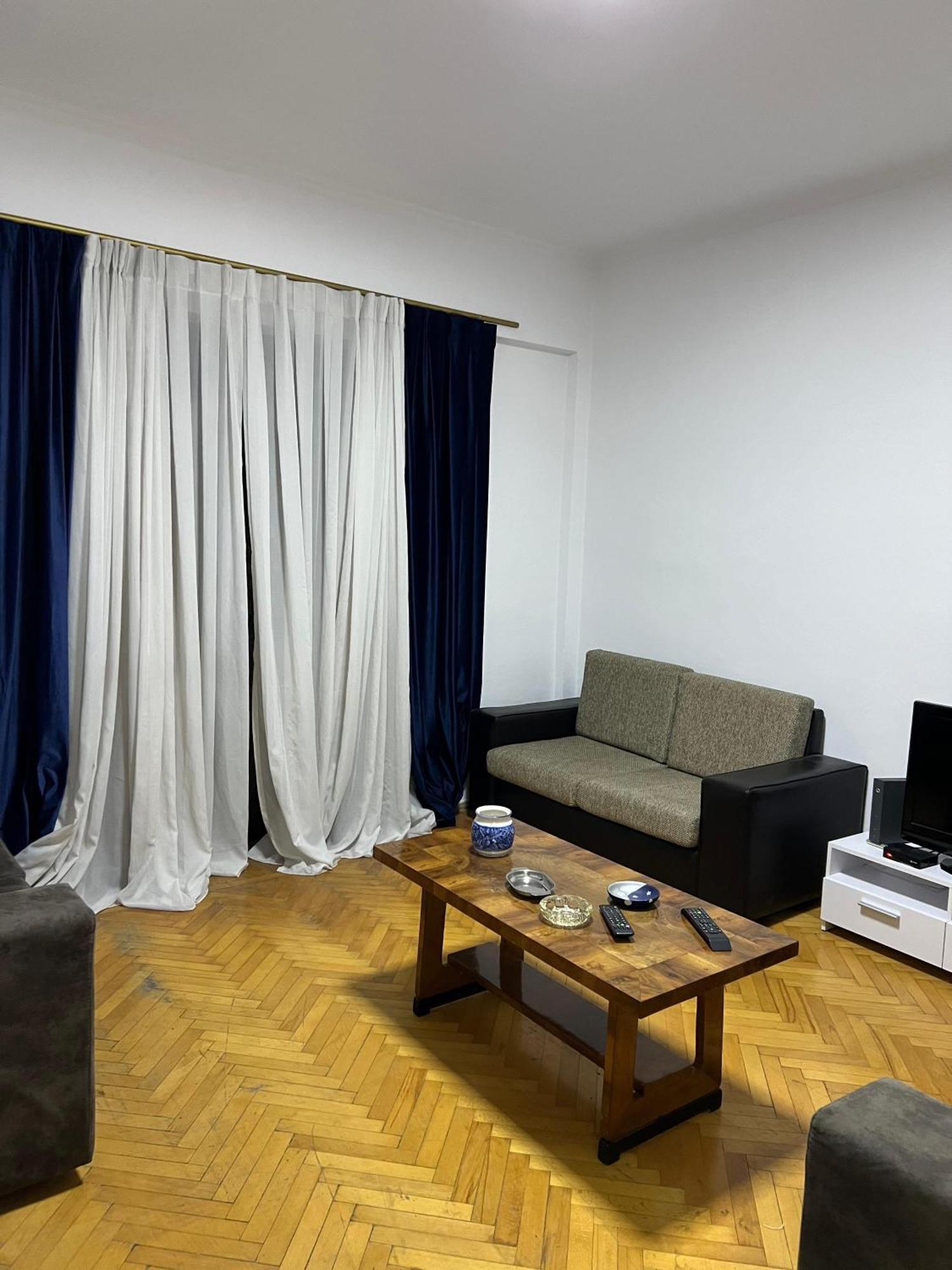 Bazaar City Center 3 Appartement Tirana Buitenkant foto